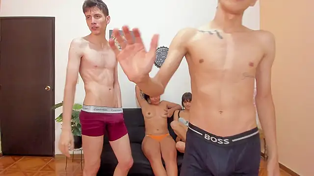 Živý XXX chat Playhouse_group