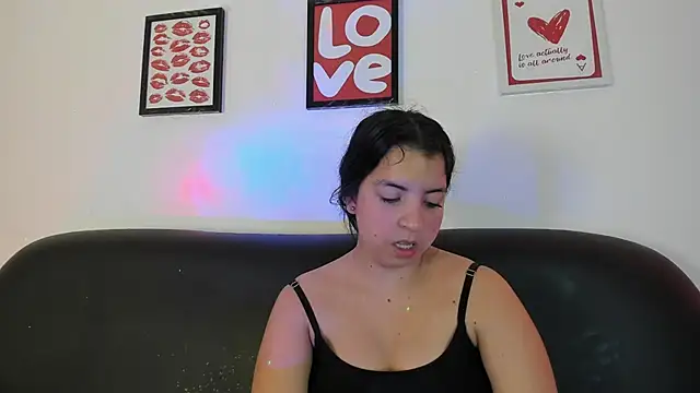 Tiana_prince Adlı Modelin Canlı XXX Sohbeti