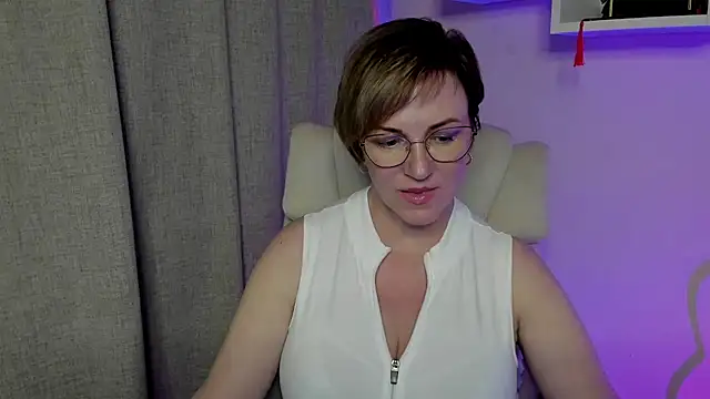 feliziaDesire 现场XXX聊天