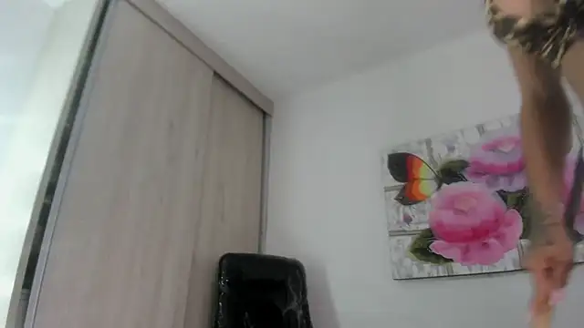 Chat +18 de barbie_ds ao vivo