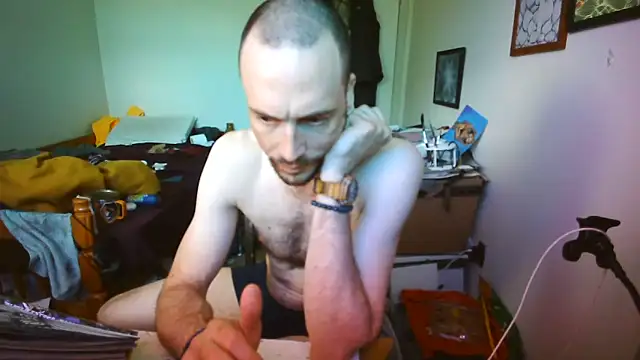 JohnnyMoves live XXX chat