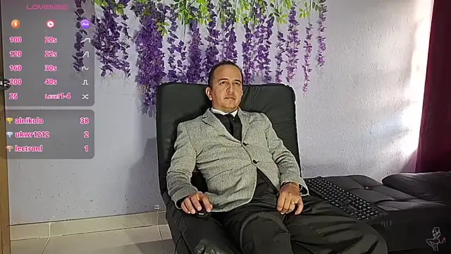 GreisyAndHazzan Live XXX-chat