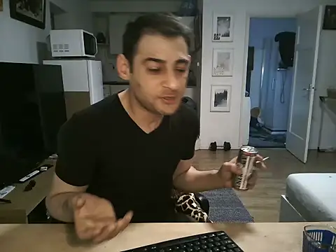 Онлайн чат XXX mihaimichael