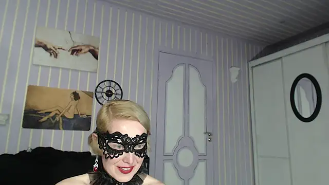 MarquisedeSade live XXX chat