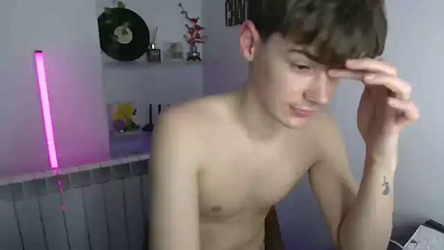 YourMilkyGuy 라이브 XXX 채팅