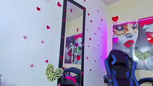 Raven_Rouge_ Chat XXX live