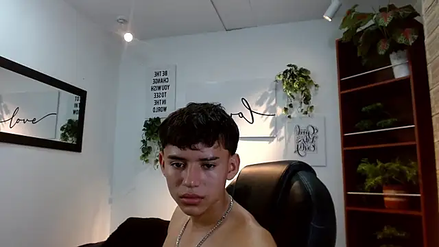 Ryan_grayx webkamerás műsora