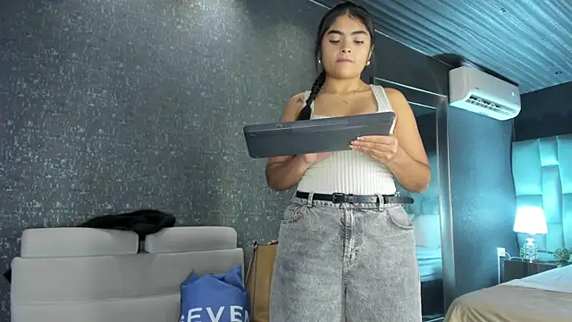 Chat +18 de GiselOrtiz ao vivo