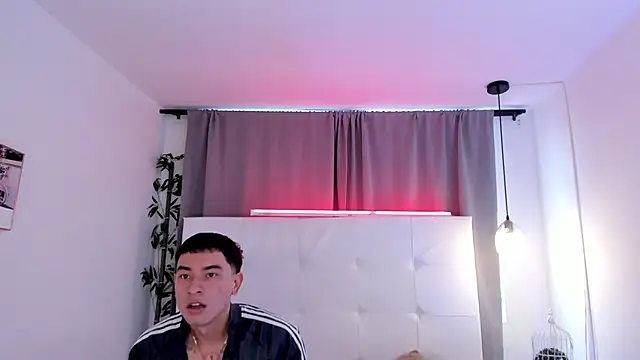 Alejo-and-Thiago live XXX chat