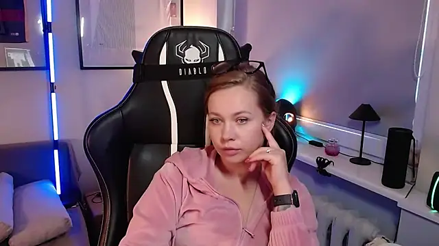 holly_xglam Chat XXX live
