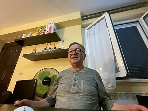 YOU6me Chat XXX live