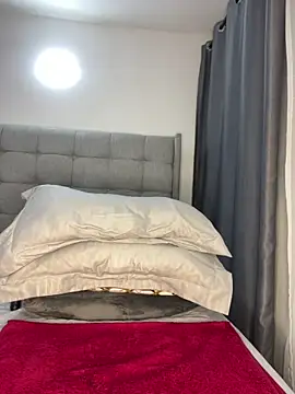 prettiepearl's Live XXX Chat