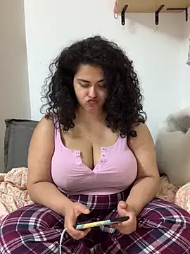 Czat XXX na żywo – Curvydesifromgermany