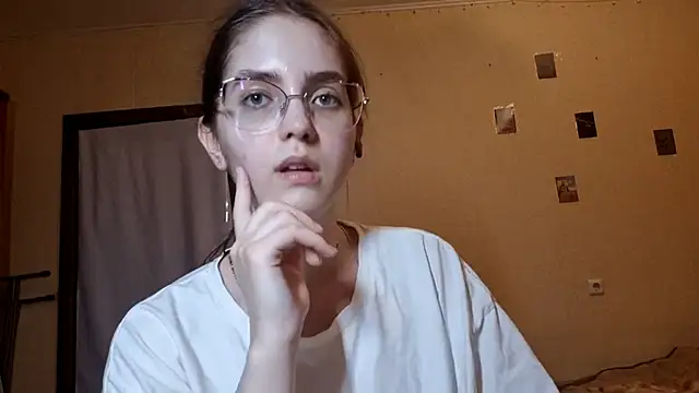 Katelemon Chat XXX live