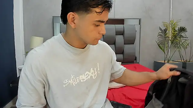 Charlie___Musk élő XXX-chatje