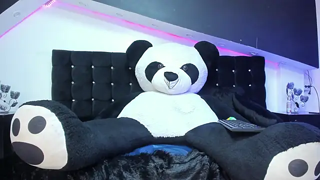 XXX chat uživo modela lia__owen