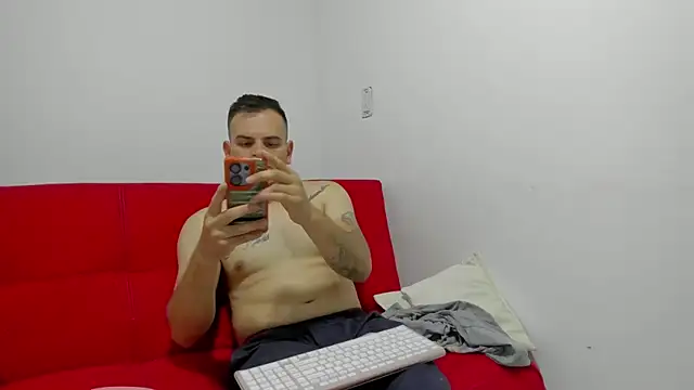 Edwin_Q – Live XXX-chat