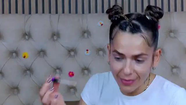 PlayfulShow Chat XXX live