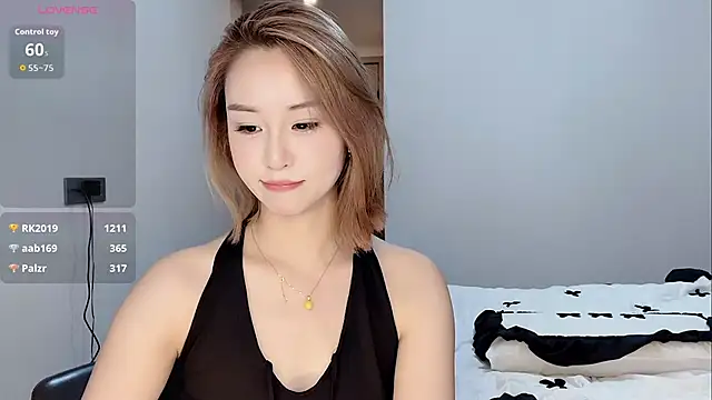 xiaolu-686 Adlı Modelin Canlı XXX Sohbeti