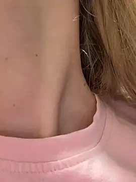 kira_mia Chat XXX live