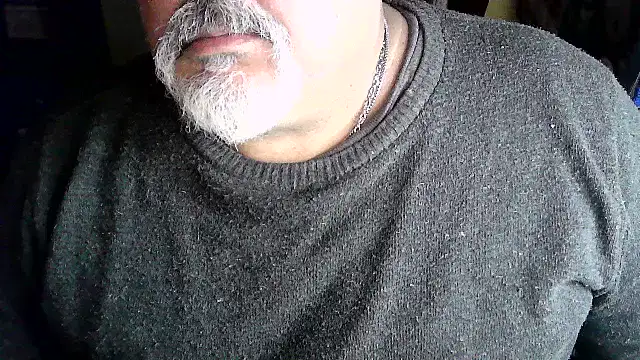 XXX chat uživo modela cashot58
