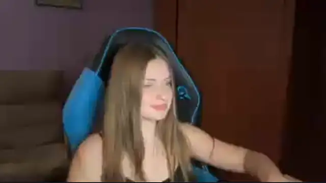 Chat +18 de SilkSinner_ ao vivo