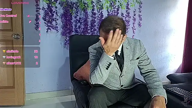 GreisyAndHazzan live XXX chat