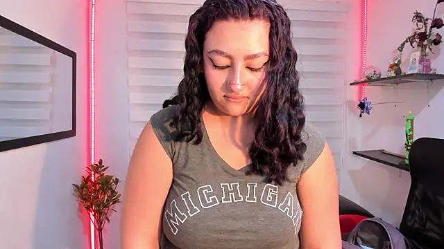 Emily_Joneshn Live XXX chat