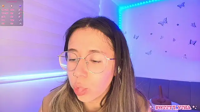 Chat +18 de sweettvera ao vivo
