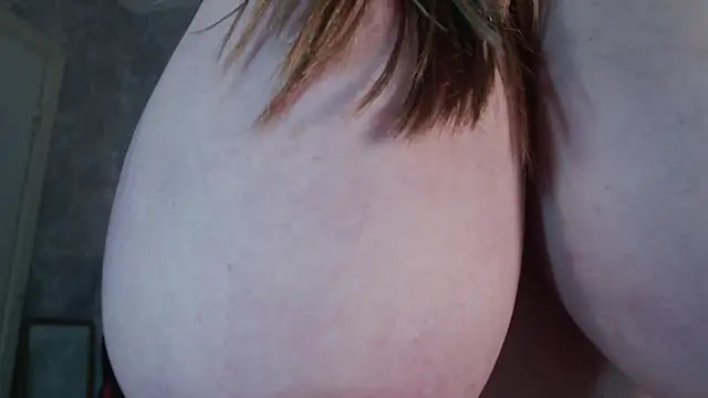 แชท XXX สดของ Stunningboobs