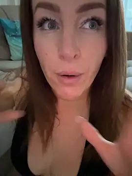 ChristinaSiemonen Live XXX chat