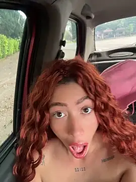 XXX chat uživo modela roxyrougee