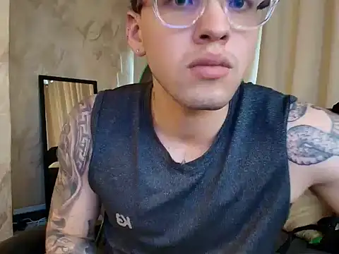 RONNY_COLTON – Naživo XXX chat