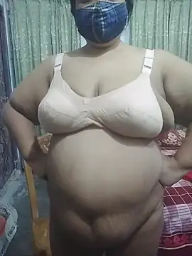 Chatroom XXX en direct de momo_loves