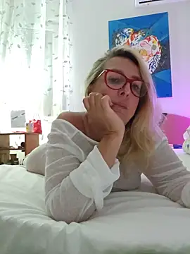 دردشة MariaRichi_ الجنسية المباشرة