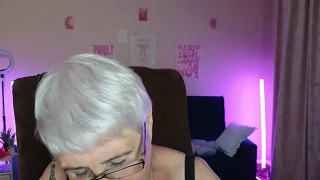 Sandra_Snowflake live XXX chat