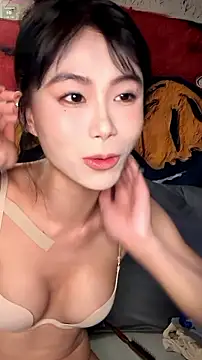 Cici250808's Live XXX Chat