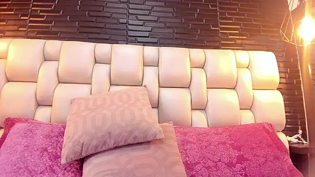 Živý XXX chat Salo_Heaven