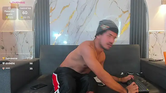 Živý XXX chat Latins_on_fire