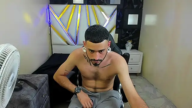 Chat +18 de BrunoCarzon ao vivo