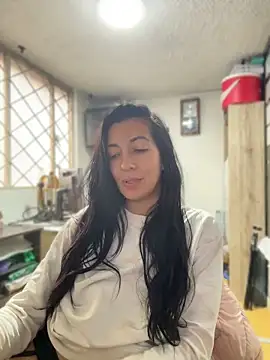 Онлайн чат XXX SALOME_KORLAND