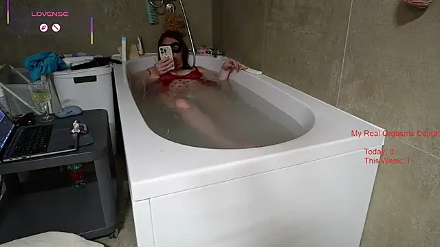 GingerAleMILFのライブXXXチャット