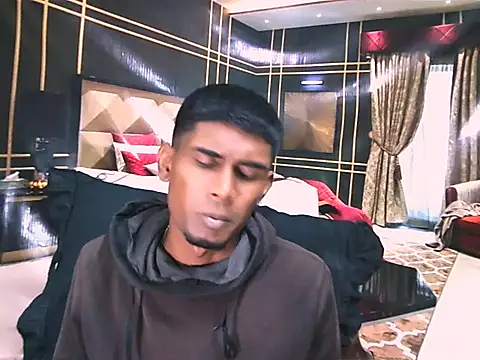 IndianThuggin 라이브 XXX 채팅
