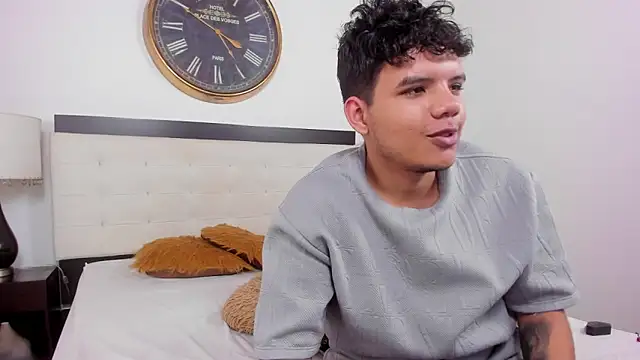 دردشة Axel_Forte الجنسية المباشرة