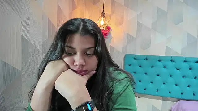 LindaBreeS 现场XXX聊天