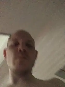 Spielzeugtwink live XXX chat