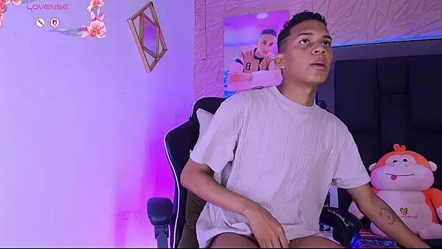 Онлайн чат XXX dilan_alfonzo