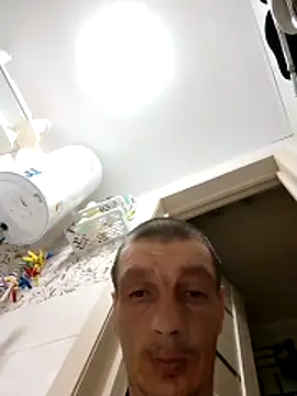 N_i_k_o_l_a_u's Live XXX Chat