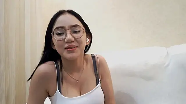 Chat +18 de SolvedGlobe ao vivo