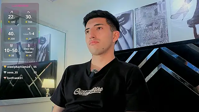 Chat +18 de Un_Sluttyy ao vivo